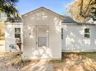 4 Story St, New Egypt, NJ 08533