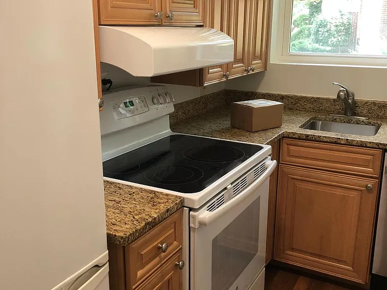 3049 Patrick Henry Dr #201 — Photo 7