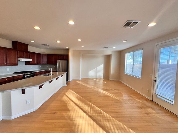4th image of 7541 Port Orchard Ave