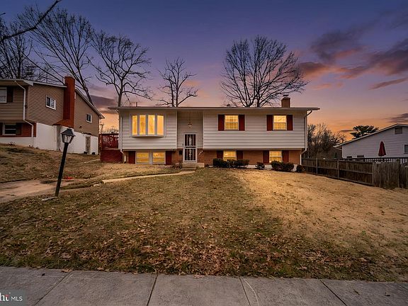 2nd image of 4554 Kinmount Rd