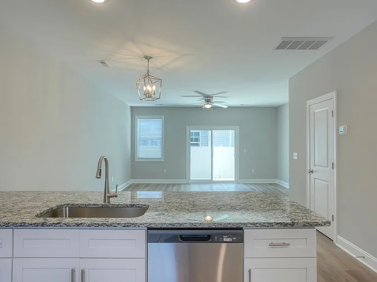 321 Starfish Ln — Photo 5