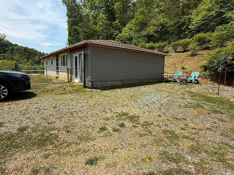 Holcombe Branch Rd — Photo 12