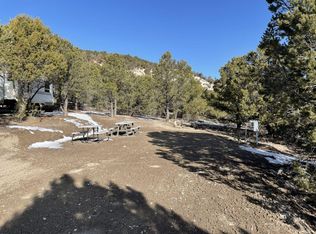 850 S Pine Ridge Dr, Hatch, UT 84735