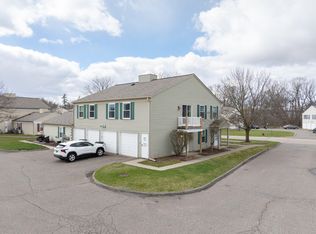 3228 Birchcreek Ct, Lake Orion, MI 48360