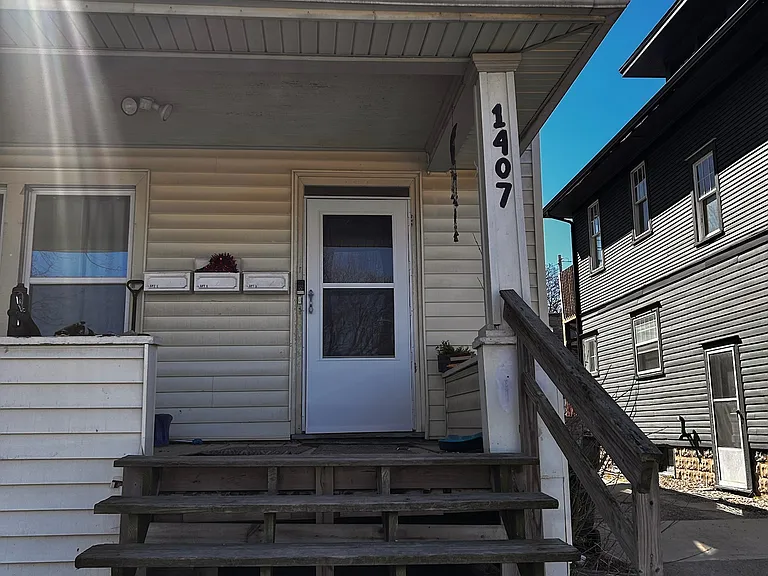 1407 W Ottawa St #3 — Photo 1