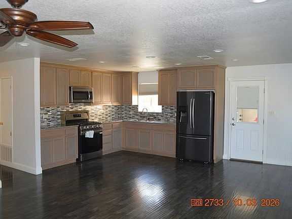 2nd image of 1720 Hickory Ave