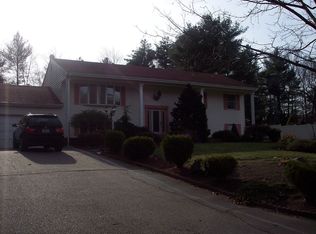 9 Holly Hill Ave, Westport, MA 02790
