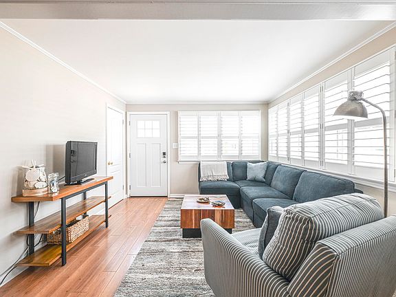 2nd image of 1202 Maryland Ave