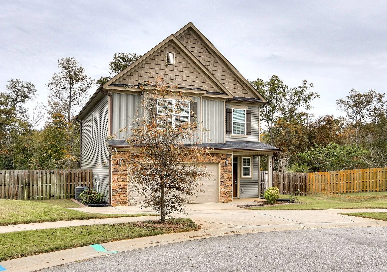 Beautiful Home in Grovetown! — Photo 3