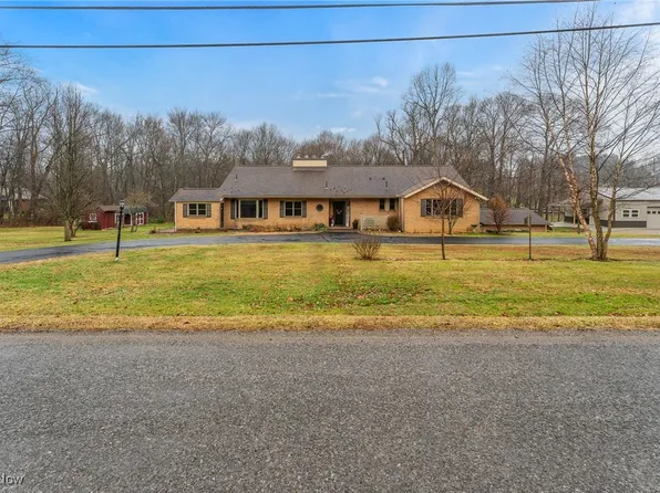 1137 Dairy Ln, East Liverpool, OH 43920