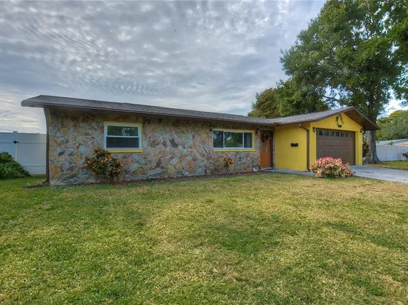 1622 Alcazar Way S, Saint Petersburg, FL 33712