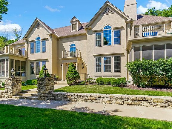 3rd image of 3948 Shawnee Mission Pkwy #3948