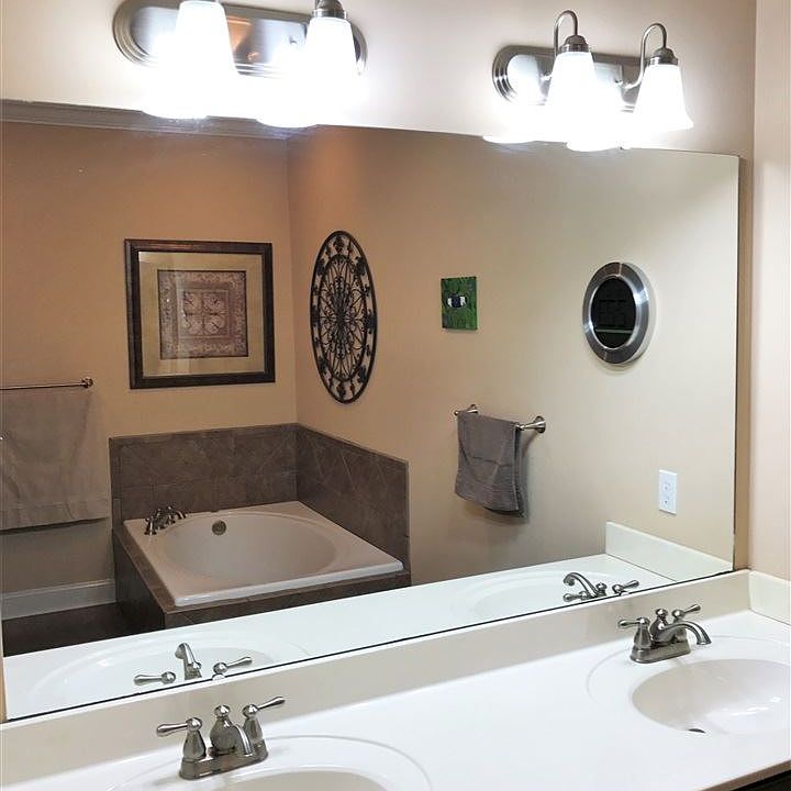 2nd image of 221 James Longstreet Blvd