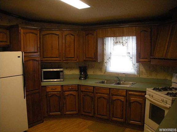 5th image of 24 Parkside Cir