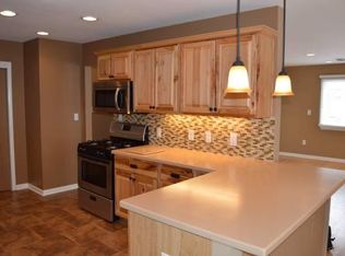 2800 N Brookfield Rd, Brookfield, WI 53045