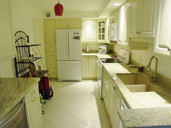 5th image of 405 N Ocean Blvd APT 1624