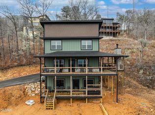 3142 Horse Gap Rd, Sevierville, TN 37876