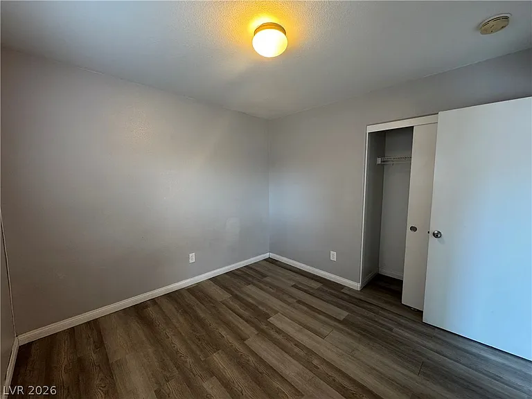 11695 Tierney Creek Dr — Photo 15