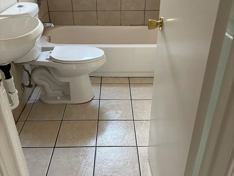 4020 Fontaine St — Photo 5