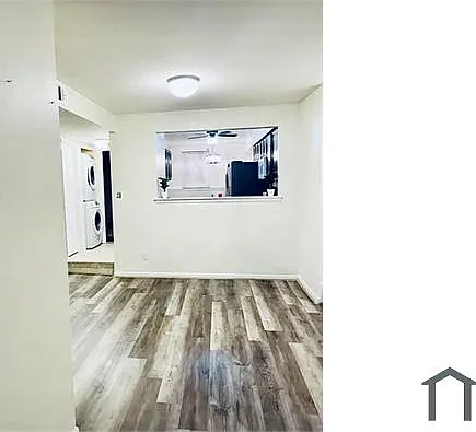 20313 Beaconfield Ter — Photo 32