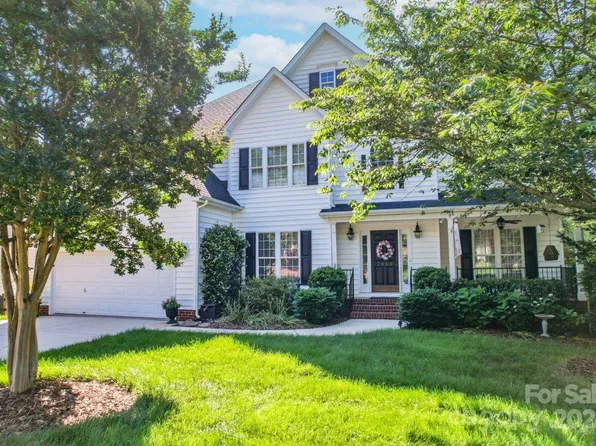 2060 Solway Ln, Charlotte, NC 28269