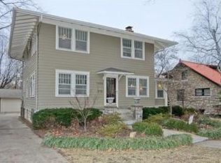 7409 Summit St, Kansas City, MO 64114