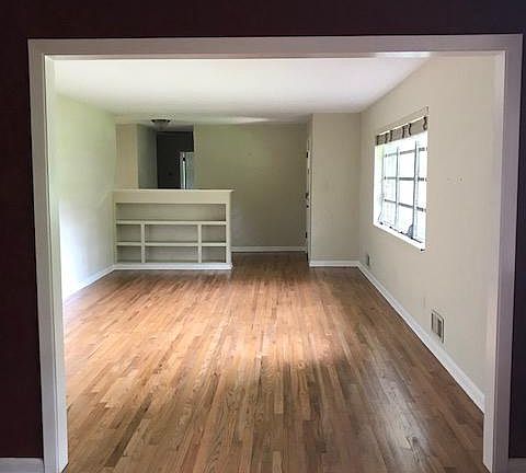 Dinning Room to Living Room