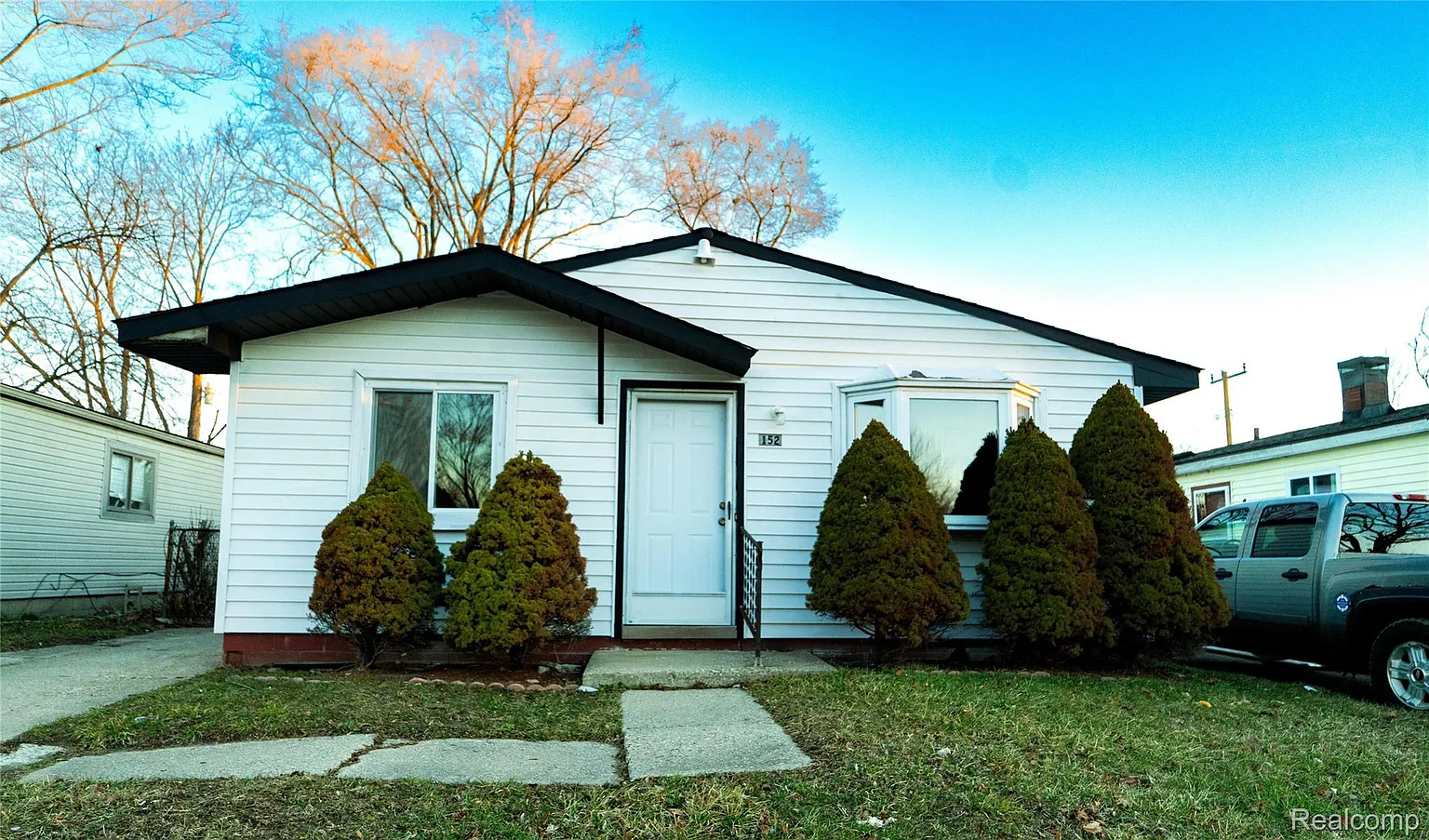 152 W Mansfield Ave photo 1