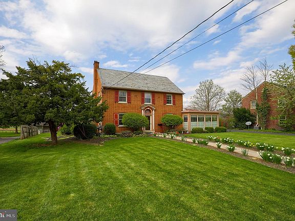 5th image of 203 W Conestoga St