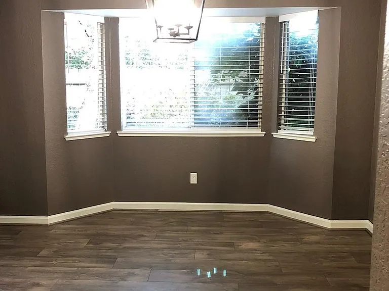 2636 Dardanelle Dr — Photo 10