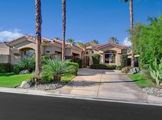 737 Arrowhead Dr, Palm Desert, CA 92211
