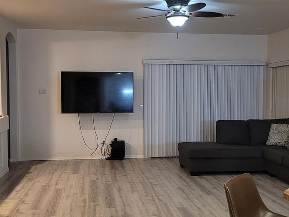 2nd image of 44242 W Venture Ln