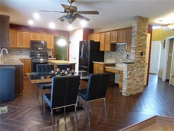4th image of 5202 Teakwood Ct