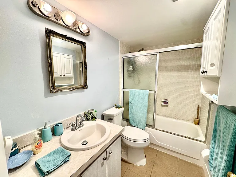 1100 Ponce De Leon Cir #E306 — Photo 22