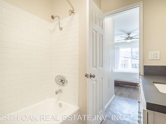 5th image of 2155 Bellevue Ave APT 209