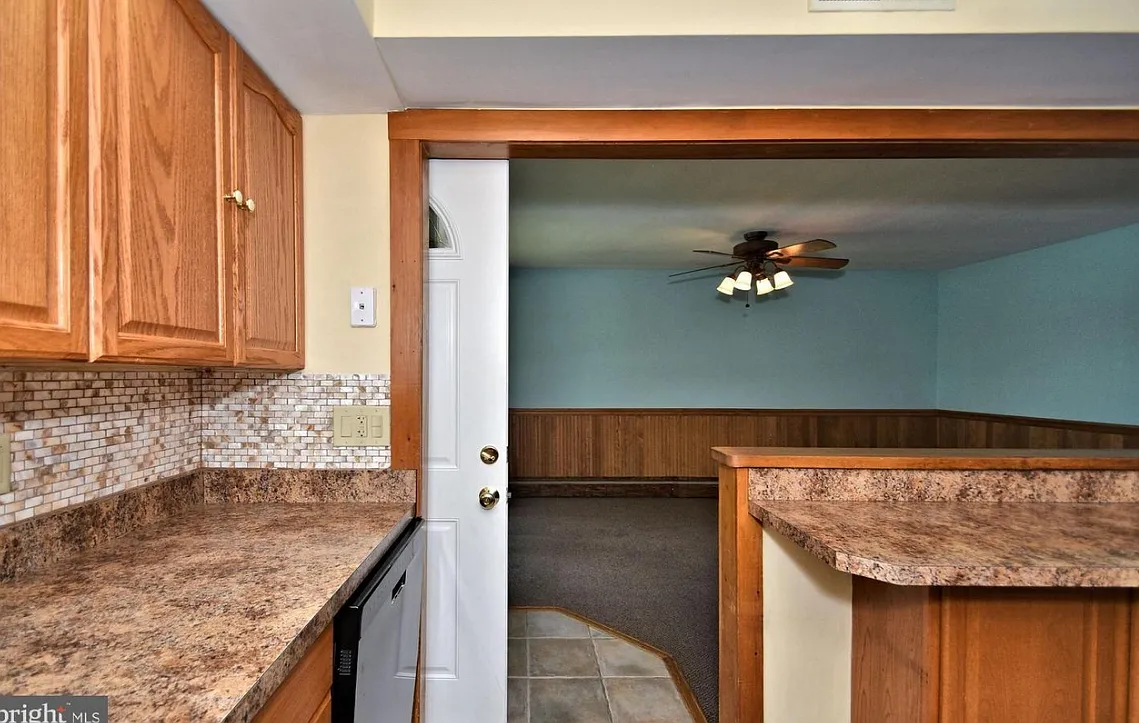 511 Overhill Road - 1 — Photo 3