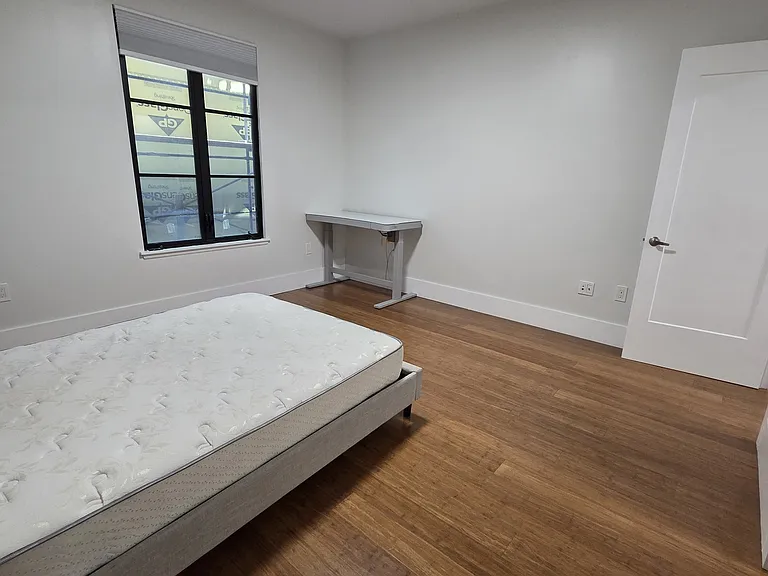 2550 Regent St #9 — Photo 17