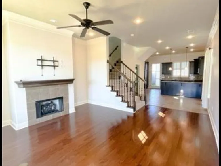124 Gaunt Ln — Photo 10