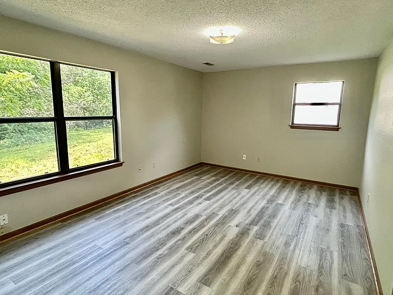 1028 NE Lindsay Ave #D — Photo 1