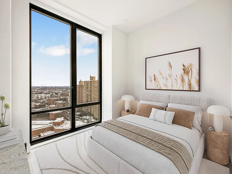 54 Crown St #Penthouse 17 — Photo 2