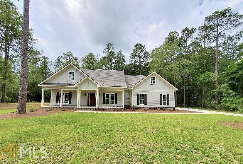 1st image of 102 Water Oak Cir #19