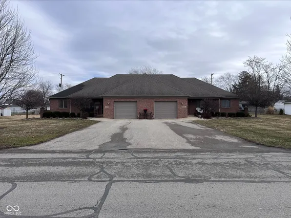 608 N 10th St, Middletown, IN 47356