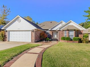 1805 Victoria Pl, Edmond, OK 73003