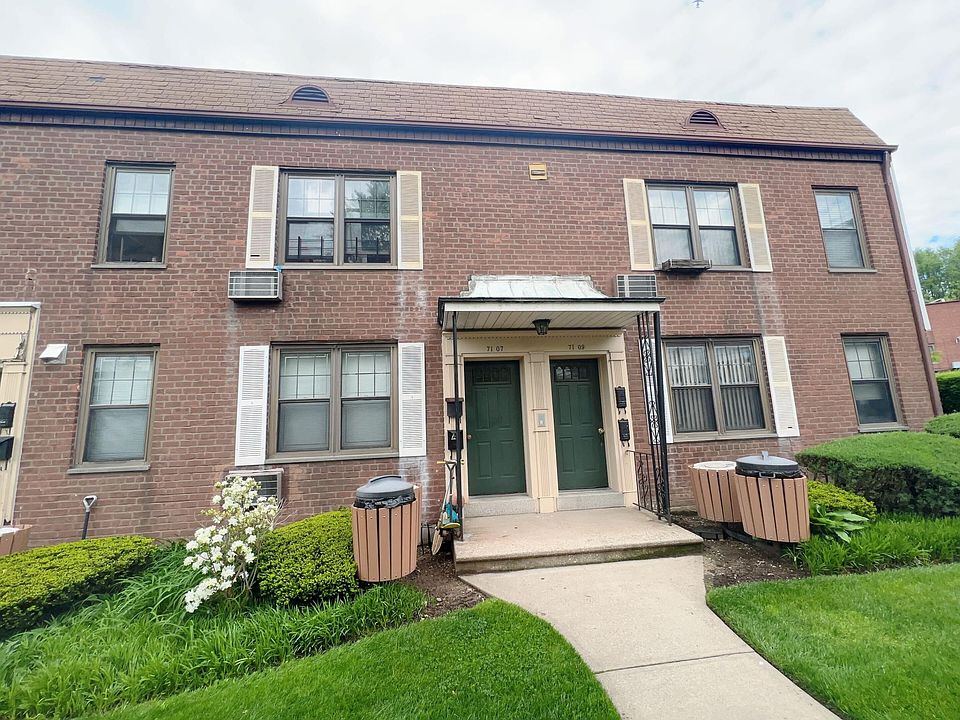 1st image of 7107A Park Dr E #A