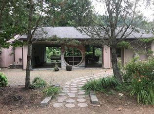1142 River Dr, Franklin, PA 16323