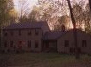 9 Madonna Ln, Annandale, NJ 08801