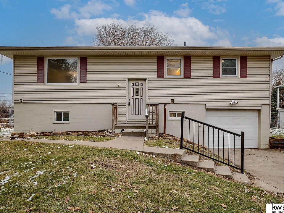 1st image of 123 S 110th St