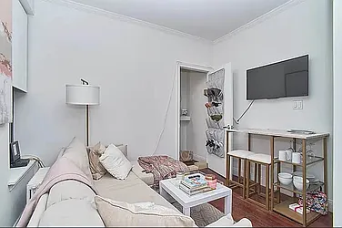 Rented by Living New York