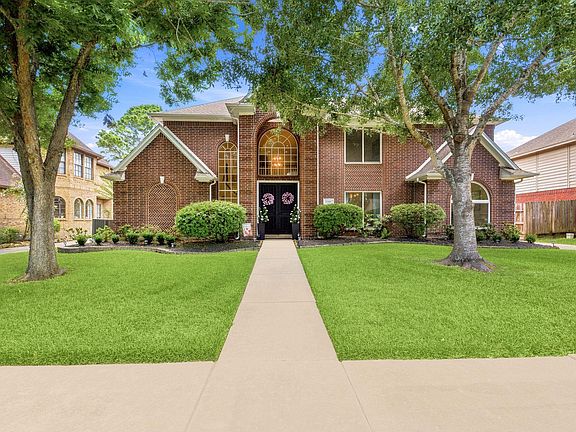 3rd image of 1846 Raintree Cir