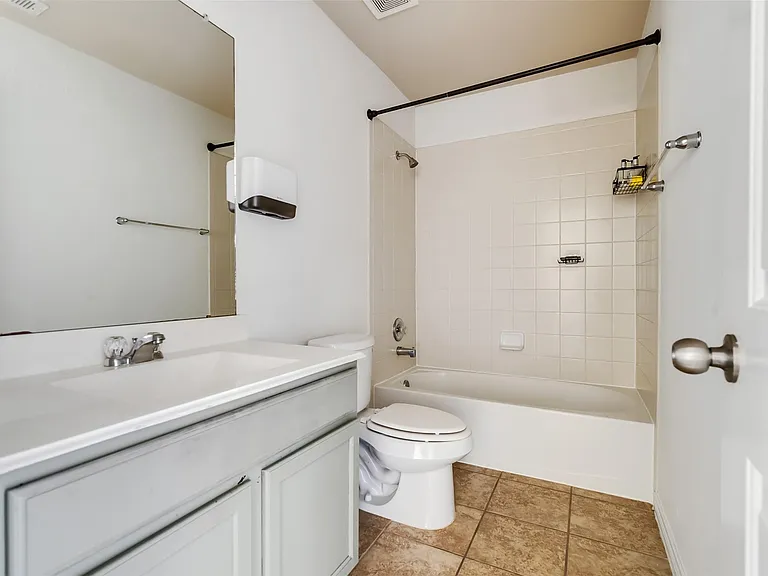 9203 Haverford Cove Ct — Photo 11